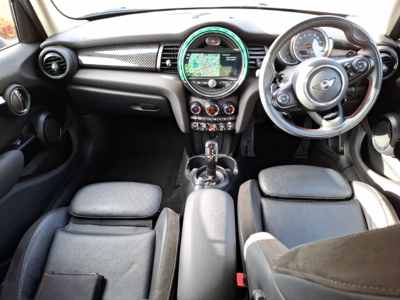 Used MINI Hatch 2018 for sale - 77065932: Photo 2