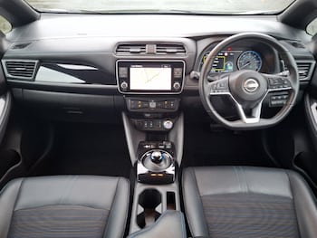 Used Nissan Leaf 2022 for sale - 76130225: Photo 2