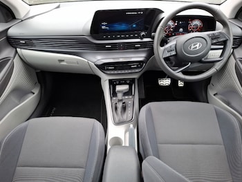 Used Hyundai BAYON 2024 for sale - 76130084: Photo 2