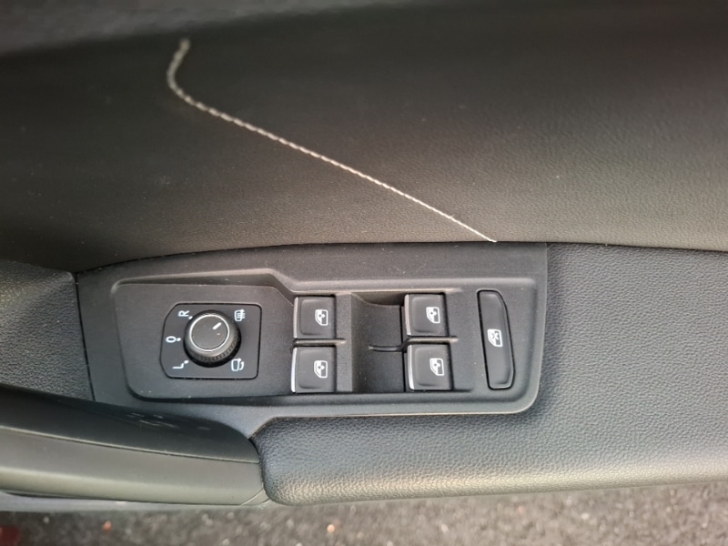 Used Volkswagen Tiguan 2021 for sale - 76893700: Photo 17