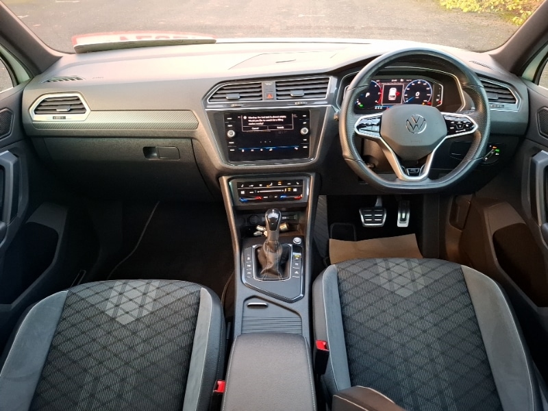 Used Volkswagen Tiguan 2021 for sale - 76893700: Photo 2