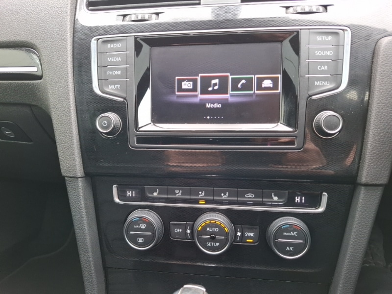 Used Volkswagen Golf 2013 for sale - 77999697: Photo 17