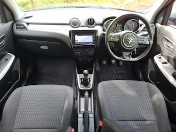 Used Suzuki Swift 2021 for sale - 75731860: Photo