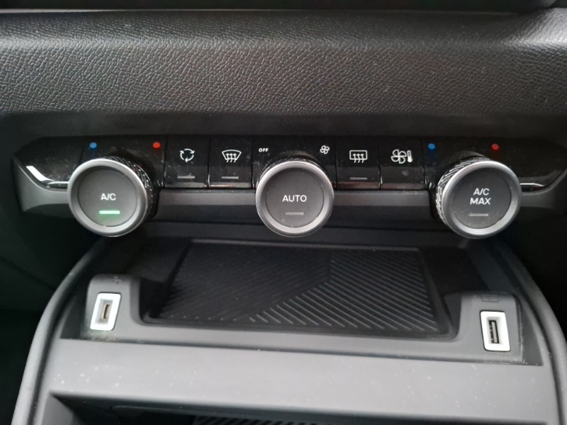 Used Citroen C4 2022 for sale - 76983259: Photo 15