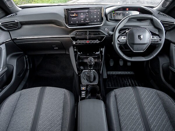 Used Peugeot 2008 2025 for sale - 75657100: Photo 2