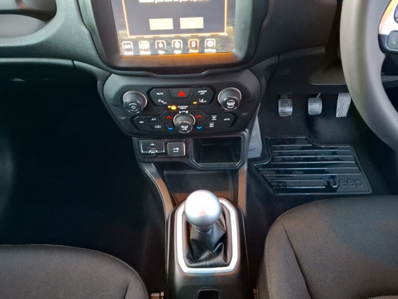 Used Jeep Renegade 2018 for sale - 77686182: Photo 14