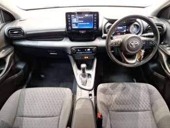 Used Toyota Yaris 2022 for sale - 74683617: Photo