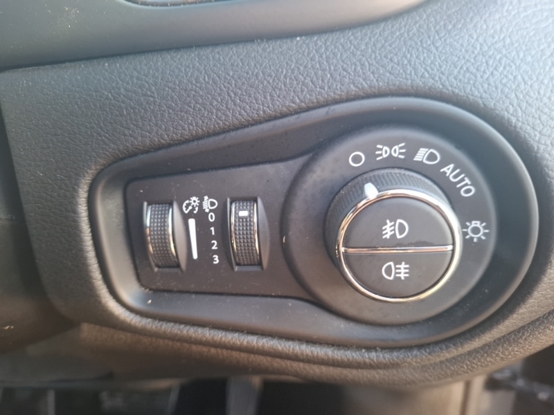 Used Jeep Renegade 2022 for sale - 77086884: Photo 13