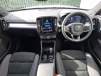 Used Volvo XC40 2025 for sale - 79673310: Photo