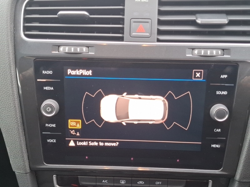 Used Volkswagen Golf 2018 for sale - 77352879: Photo 10