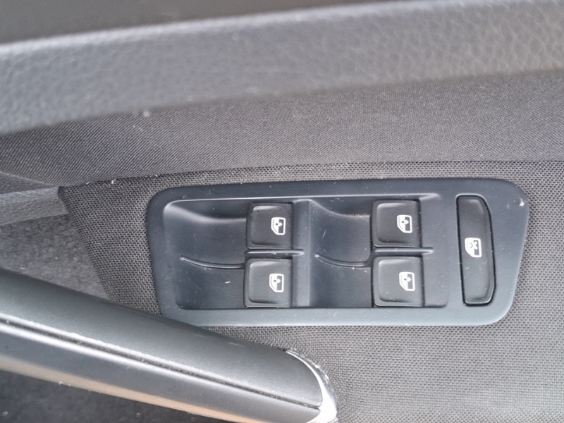 Used Volkswagen Golf 2018 for sale - 77352879: Photo 12