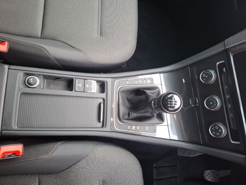 Used Volkswagen Golf 2018 for sale - 77352879: Photo 17