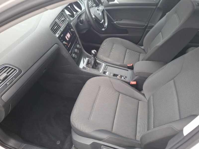 Used Volkswagen Golf 2018 for sale - 77352879: Photo 5