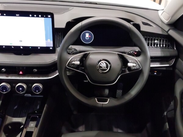 Used Skoda Superb 2024 for sale - 74578858: Photo 7