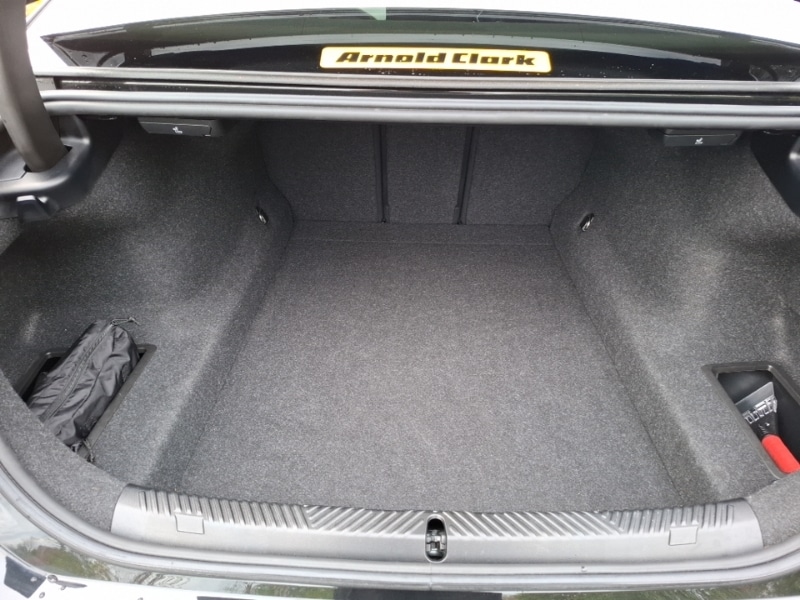 Used BMW 5 Series 2024 for sale - 76492977: Photo 8