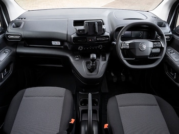 Used Citroen Berlingo 2025 for sale - 76704799: Photo