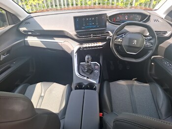 Used Peugeot 5008 2022 for sale - 79187932: Photo