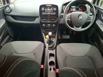 Used Renault Clio 2019 for sale - 77717132: Photo