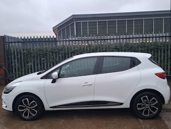 Used Renault Clio 2019 for sale - 77717132: Photo