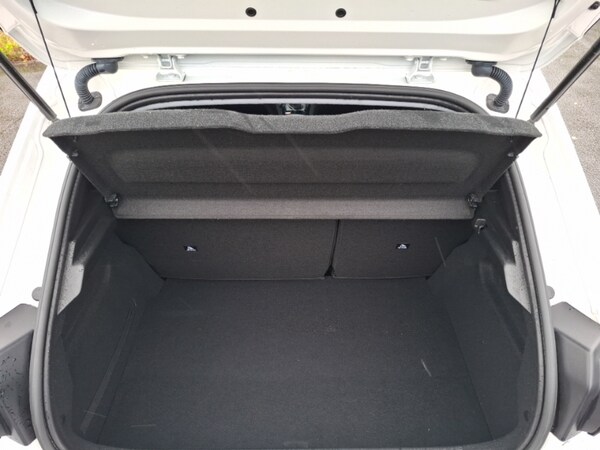 Used Peugeot 208 2023 for sale - 76166265: Photo 8
