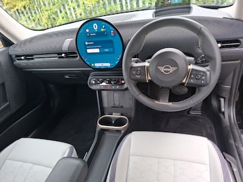 Used MINI Cooper 2024 for sale - 79235333: Photo