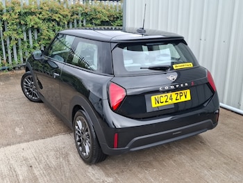 Used MINI Cooper 2024 for sale - 79235333: Photo