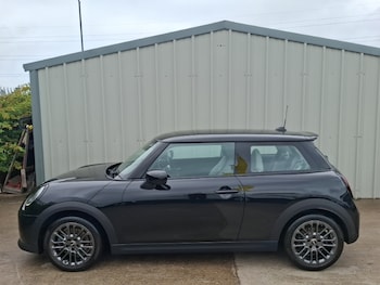 Used MINI Cooper 2024 for sale - 79235333: Photo