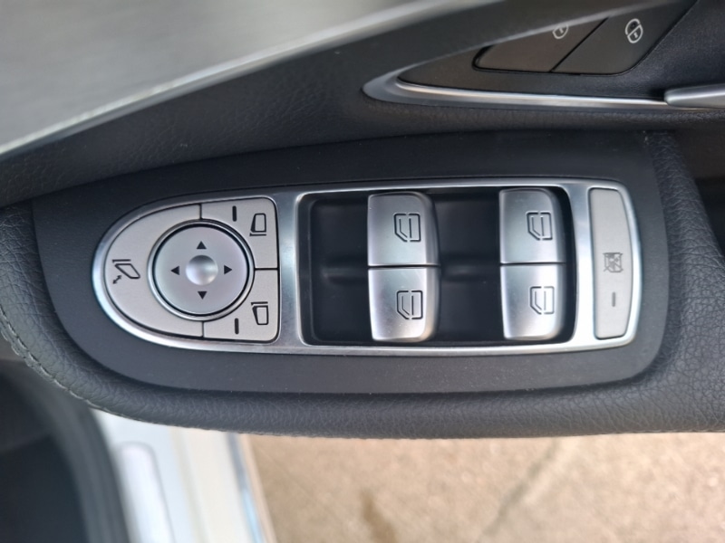 Used Mercedes-Benz C Class 2017 for sale - 77881590: Photo 12