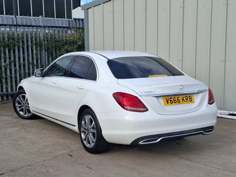 Used Mercedes-Benz C Class 2017 for sale - 77881590: Photo 3