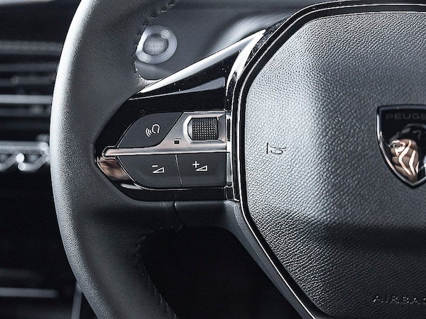 Used Peugeot 2008 2025 for sale - 76309162: Photo 11