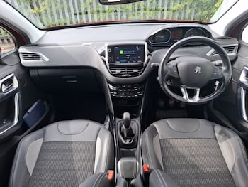Used Peugeot 2008 2019 for sale - 78698019: Photo