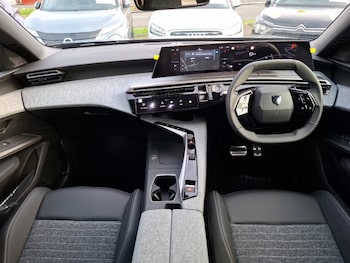 Used Peugeot 5008 2025 for sale - 77062638: Photo