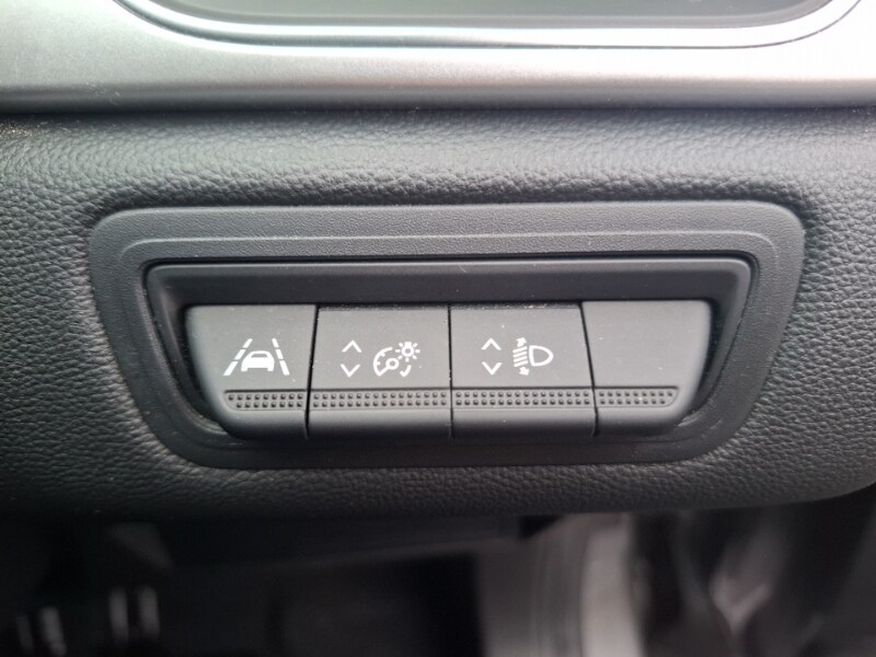 Used Renault Captur 2020 for sale - 76566757: Photo 16