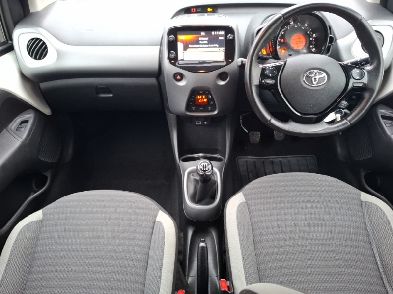 Used Toyota AYGO 2019 for sale - 77405311: Photo 2