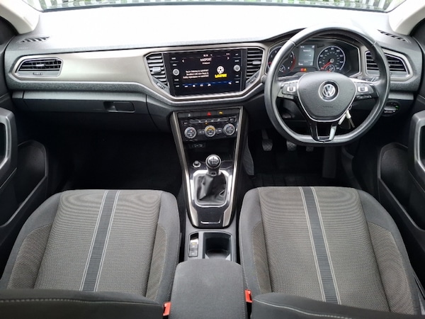 Used Volkswagen T-Roc 2018 for sale - 75988987: Photo 2