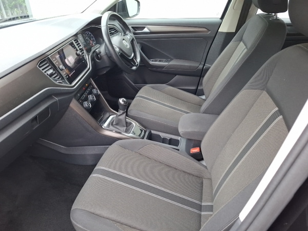 Used Volkswagen T-Roc 2018 for sale - 75988987: Photo 5