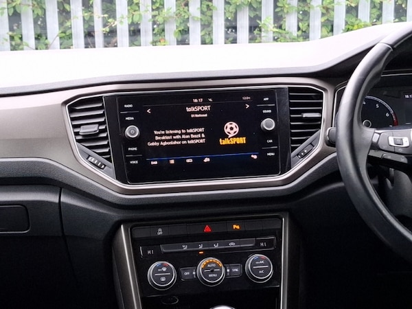 Used Volkswagen T-Roc 2018 for sale - 75988987: Photo 7