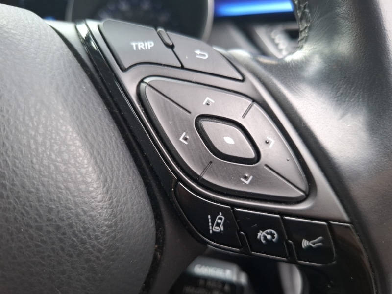 Used Toyota C-HR 2018 for sale - 76335522: Photo 16