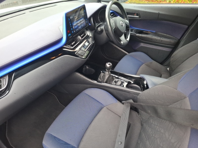 Used Toyota C-HR 2018 for sale - 76335522: Photo 5