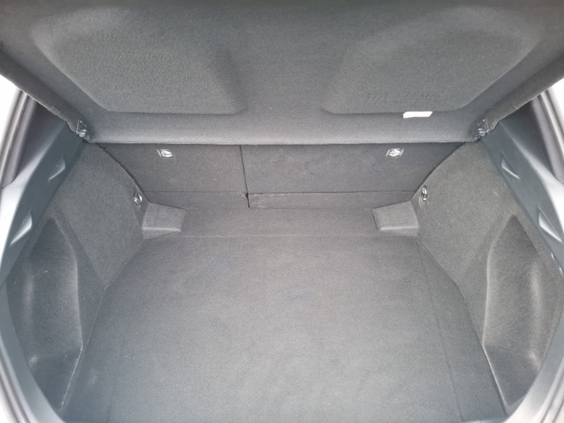 Used Toyota C-HR 2018 for sale - 76335522: Photo 8