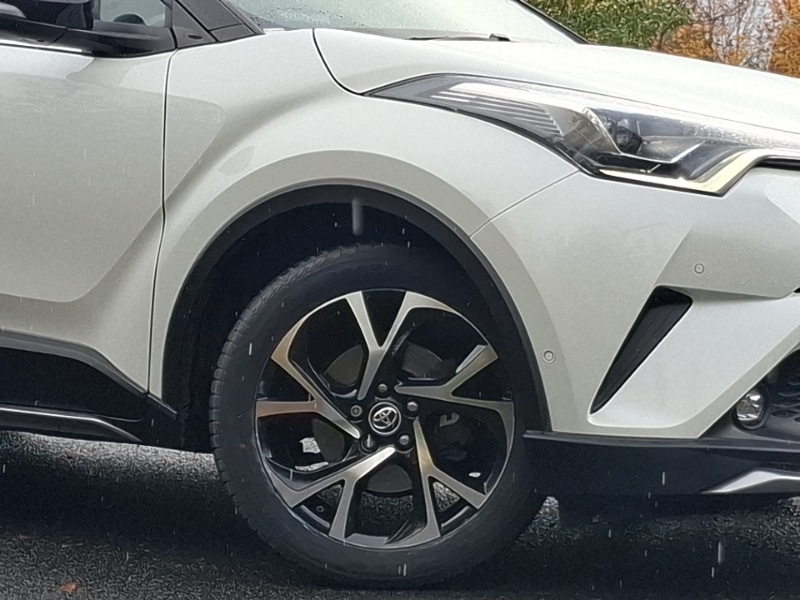 Used Toyota C-HR 2018 for sale - 76335522: Photo 9