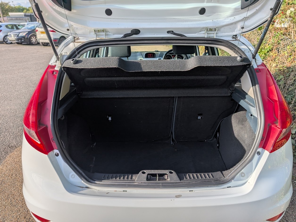 Used Ford Fiesta 2012 for sale - 76196173: Photo 11