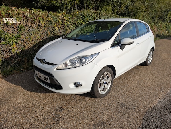Used Ford Fiesta 2012 for sale - 76196173: Photo 2