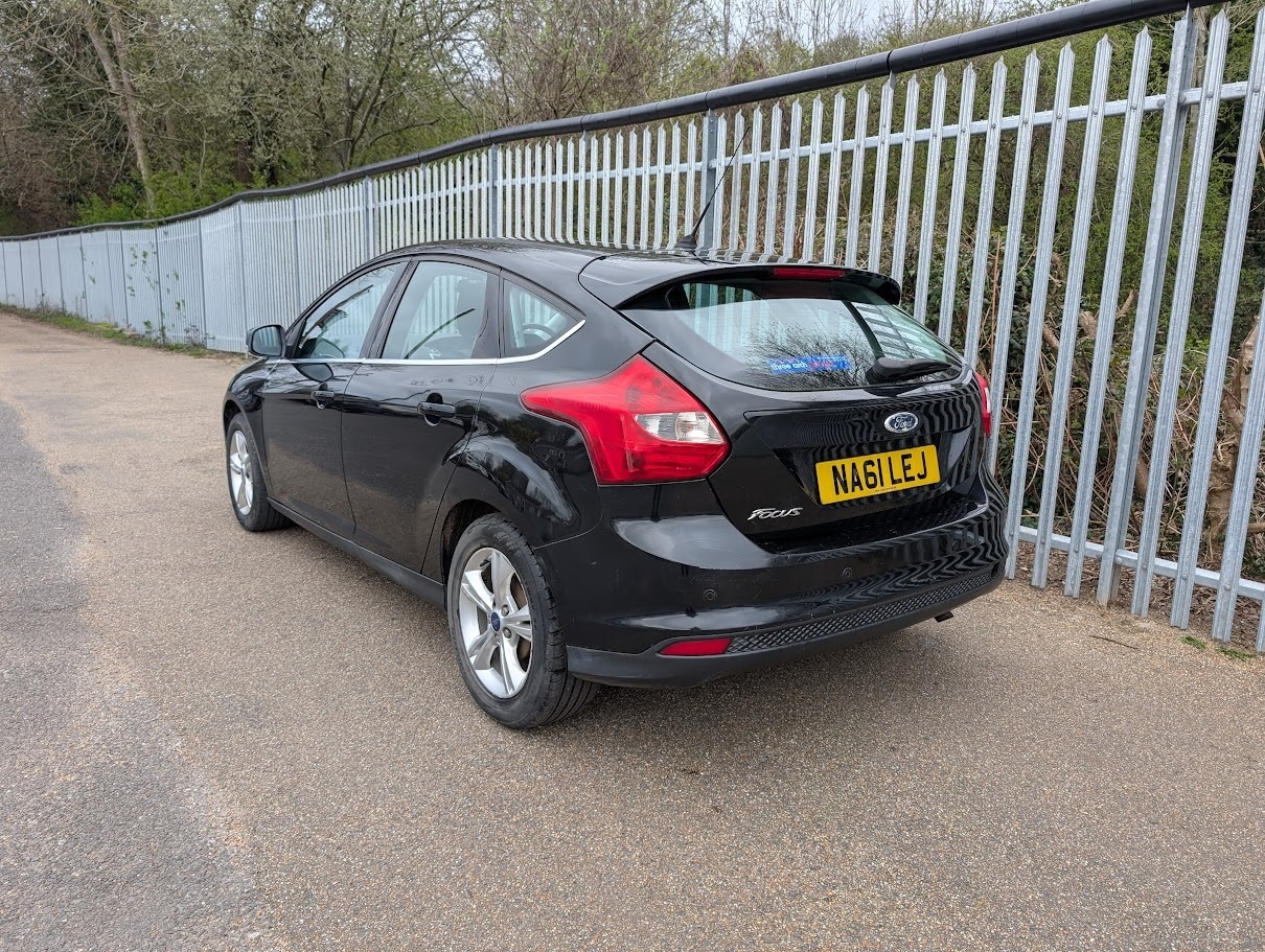 Used Ford Focus 2011 for sale - 77998458: Photo 3