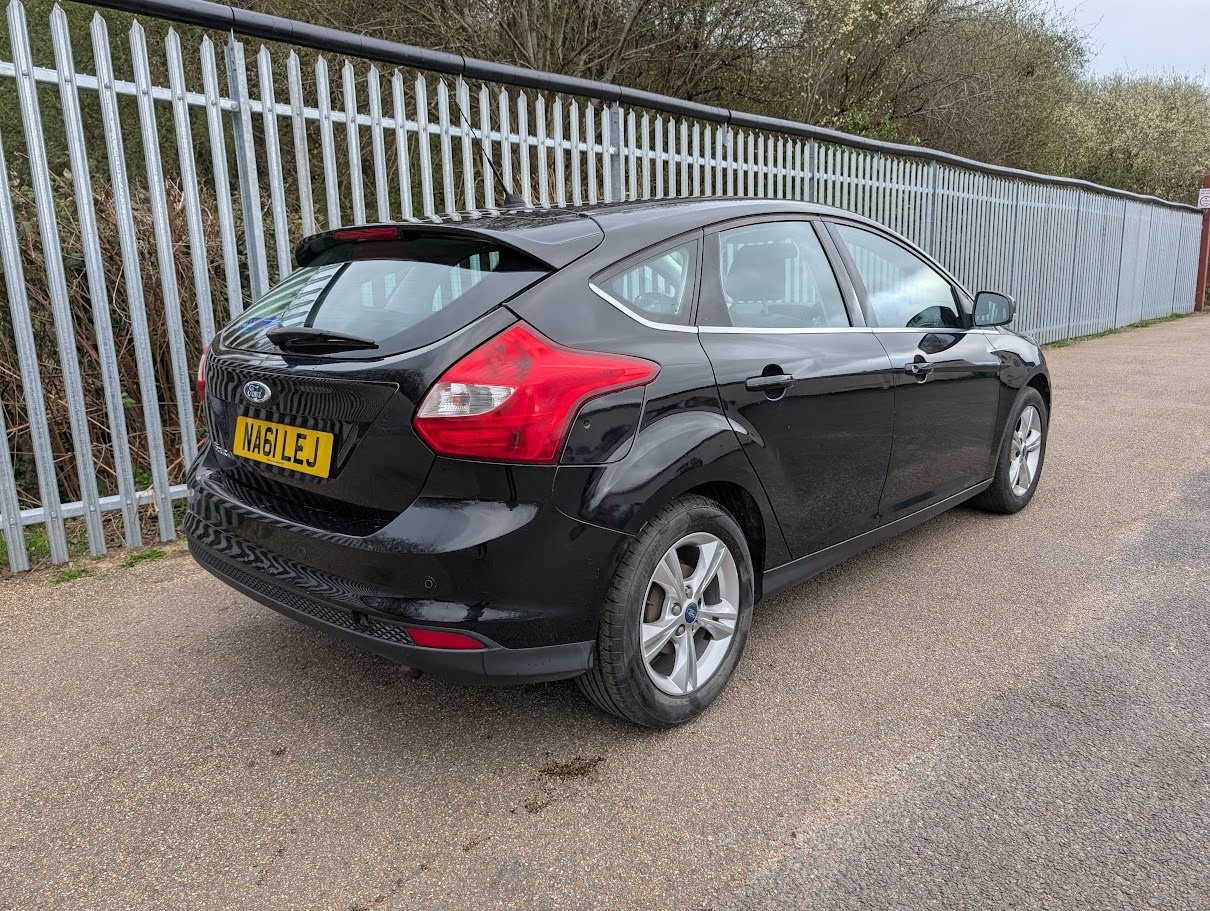 Used Ford Focus 2011 for sale - 77998458: Photo 4