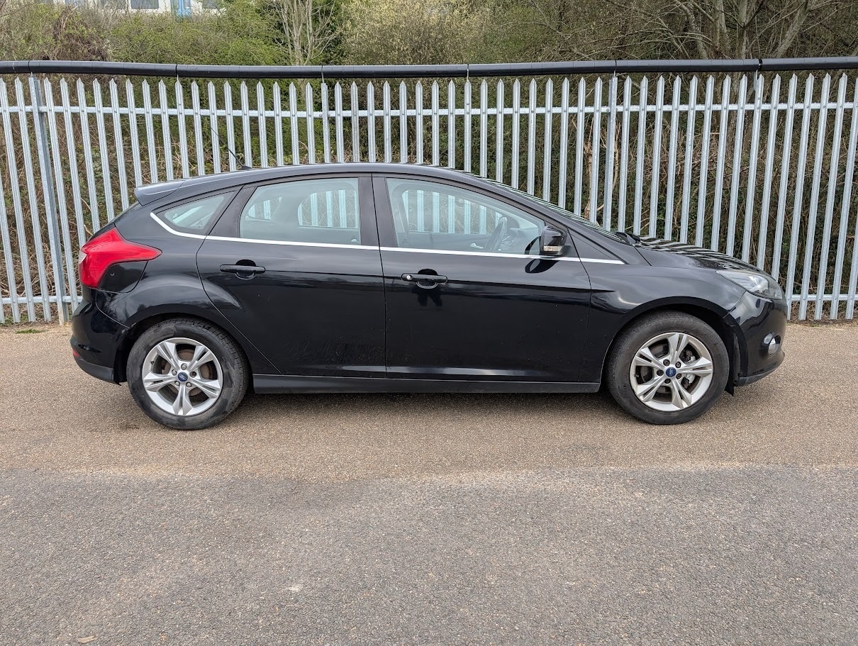 Used Ford Focus 2011 for sale - 77998458: Photo 5