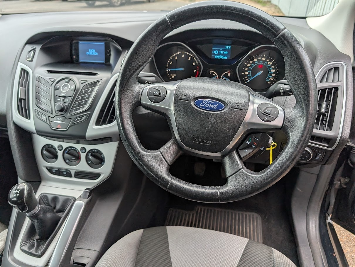 Used Ford Focus 2011 for sale - 77998458: Photo 8