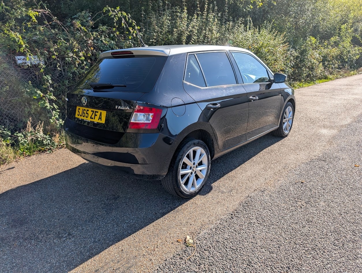 Used Skoda Fabia 2015 for sale - 76181471: Photo 3