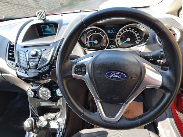 Used Ford Fiesta 2013 for sale - 74317327: Photo 8