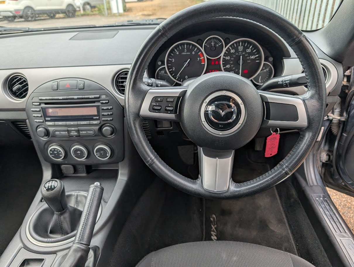 Used Mazda MX-5 2010 for sale - 76413273: Photo 8